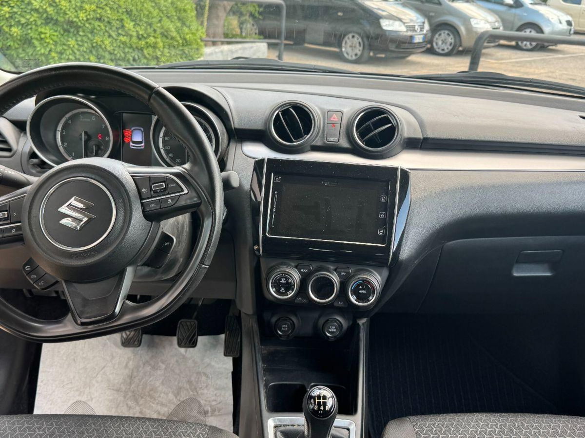Suzuki Swift 1.2 Hybrid Easy Top (8)
