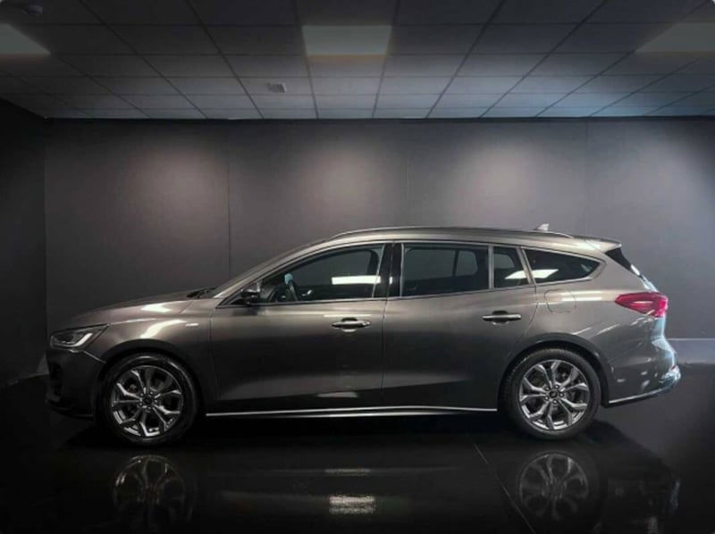 Ford Focus Station Wagon 1.0 EcoBoost 125 CV automatico SW ST-Line