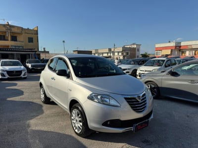 Lancia Ypsilon 0.9 TwinAir 85 CV 5 porte Metano Ecochic Gold usata