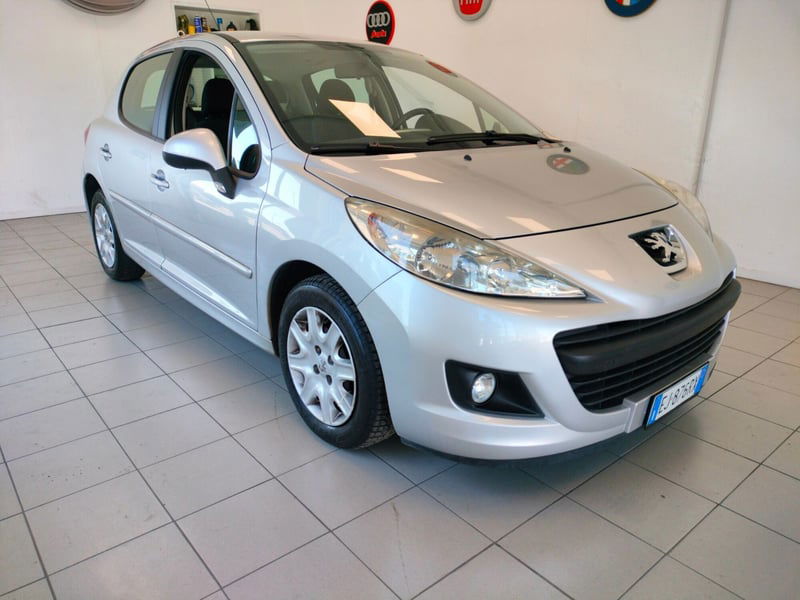 Peugeot 207 HDi 70CV 5p. Sweet Years