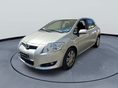 Toyota Auris 1.4 D-4D 5 porte Sol usata