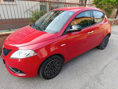 Lancia Ypsilon 1.2 69 CV 5 porte Platinum usata