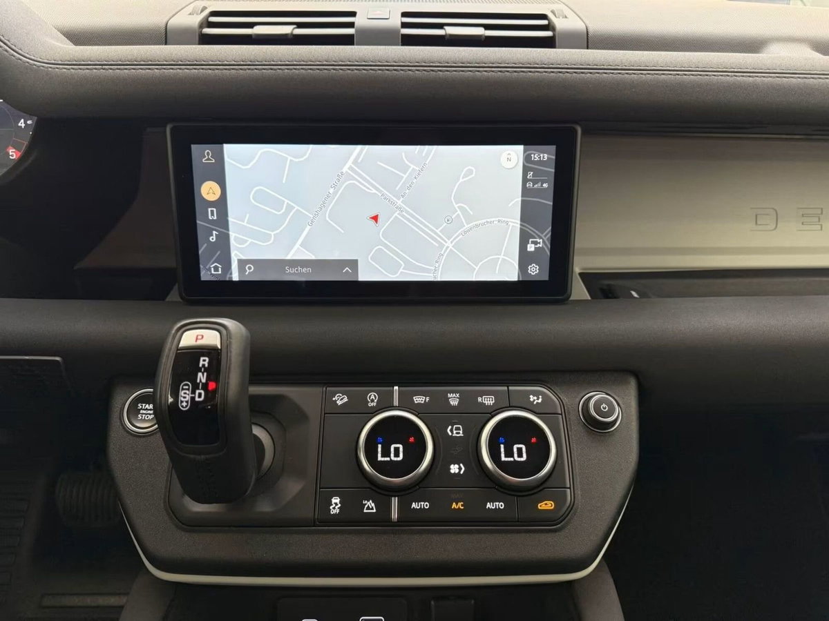Land Rover Defender 90 3.0D I6 200 CV AWD Auto Commercial (10)