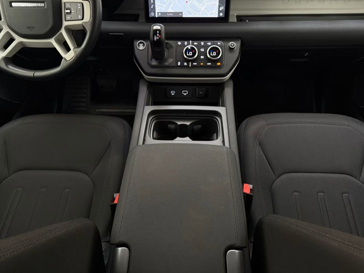 Land Rover Defender 90 3.0D I6 200 CV AWD Auto Commercial (12)
