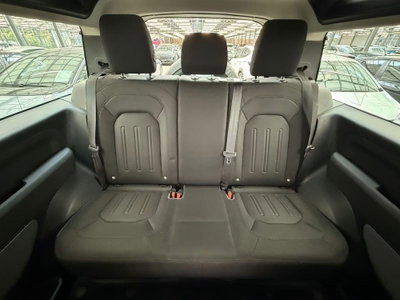 Land Rover Defender 90 3.0D I6 200 CV AWD Auto Commercial (17)