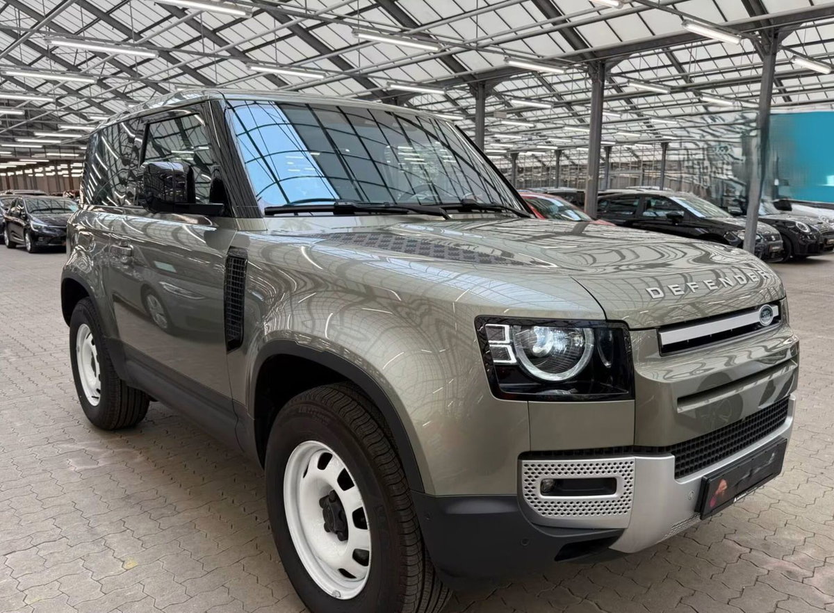 Land Rover Defender 90 3.0D I6 200 CV AWD Auto Commercial (2)