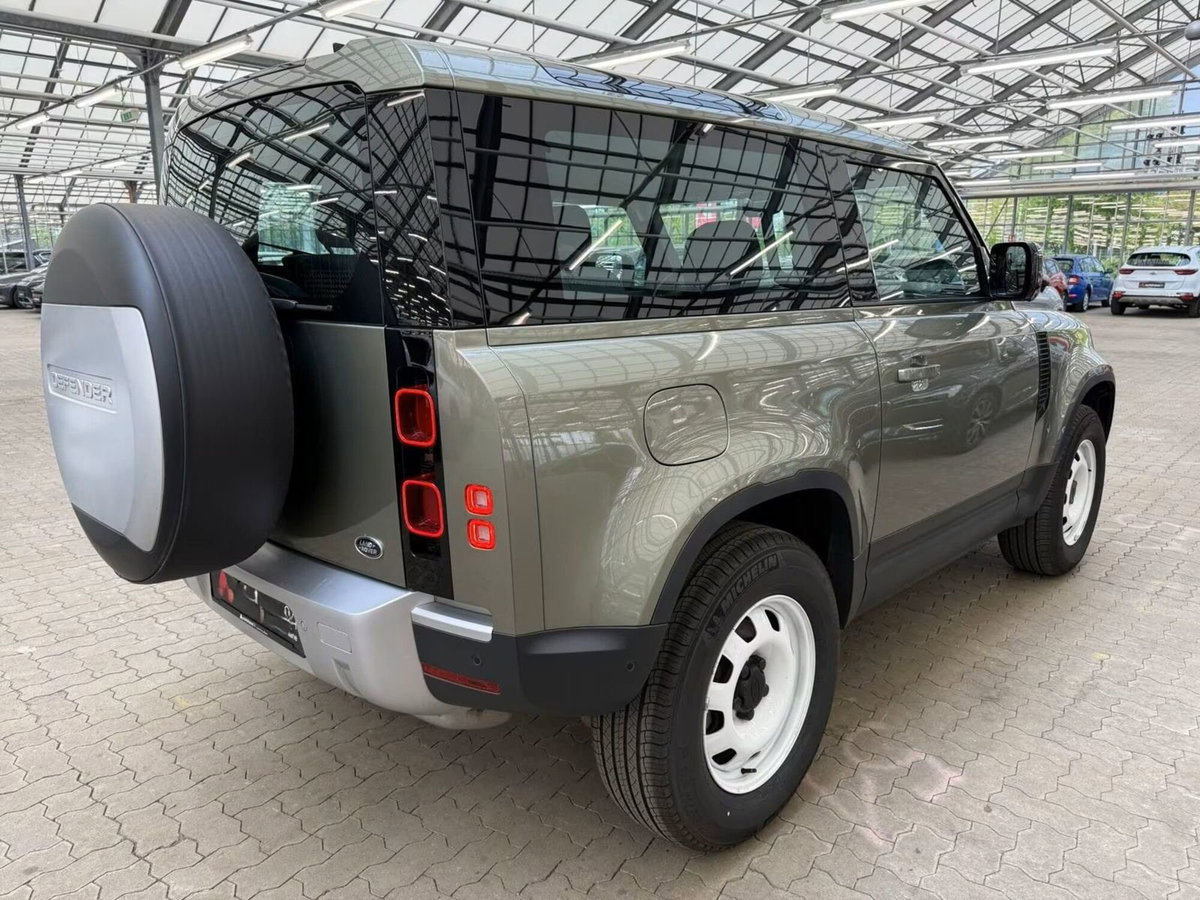 Land Rover Defender 90 3.0D I6 200 CV AWD Auto Commercial (3)