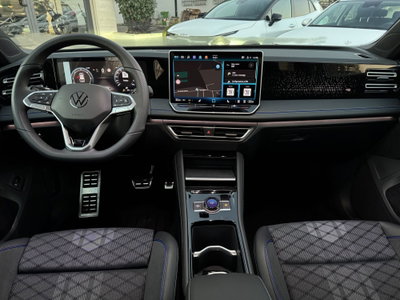 Volkswagen Tiguan 2.0 tdi R-Line 150cv dsg (10)