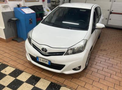 Toyota Yaris 1.D-4D 5 porte Lounge usata