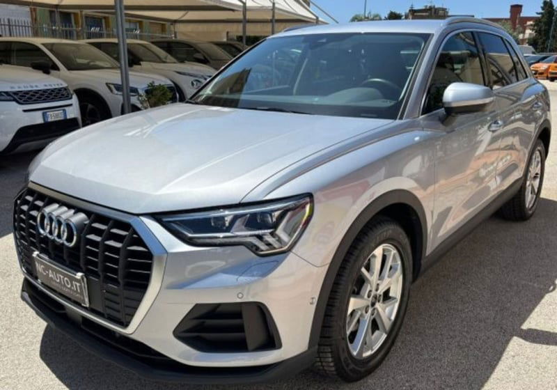 Audi Q3 35 TDI quattro S tronic Business Advanced