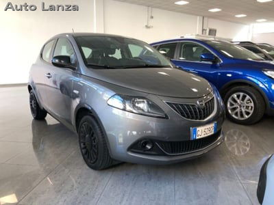 Lancia Ypsilon 1.0 FireFly 5 porte S&S Hybrid Silver Plus usata