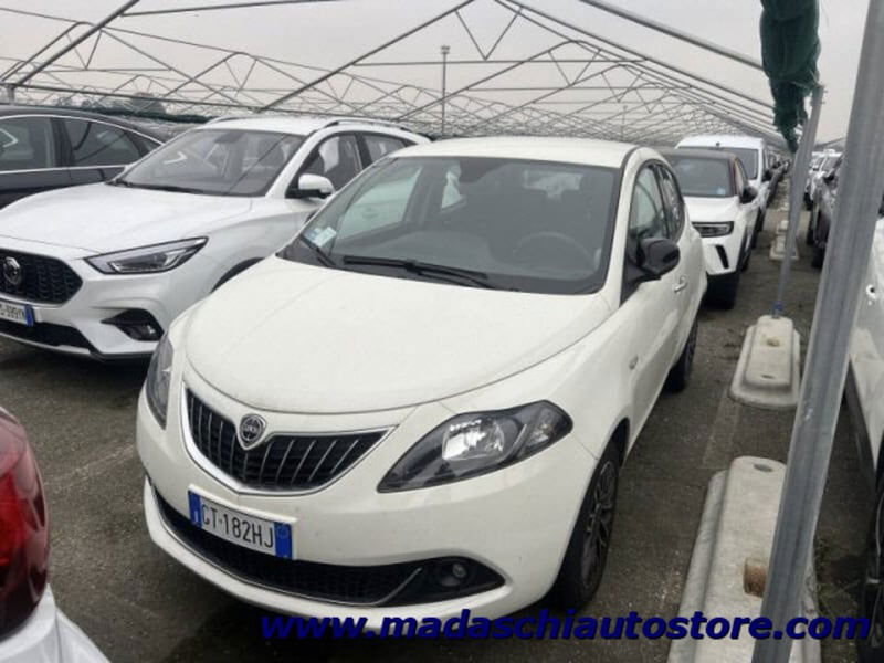 Lancia Ypsilon 1.0 FireFly 5 porte S&S Hybrid Ecochic UnYca