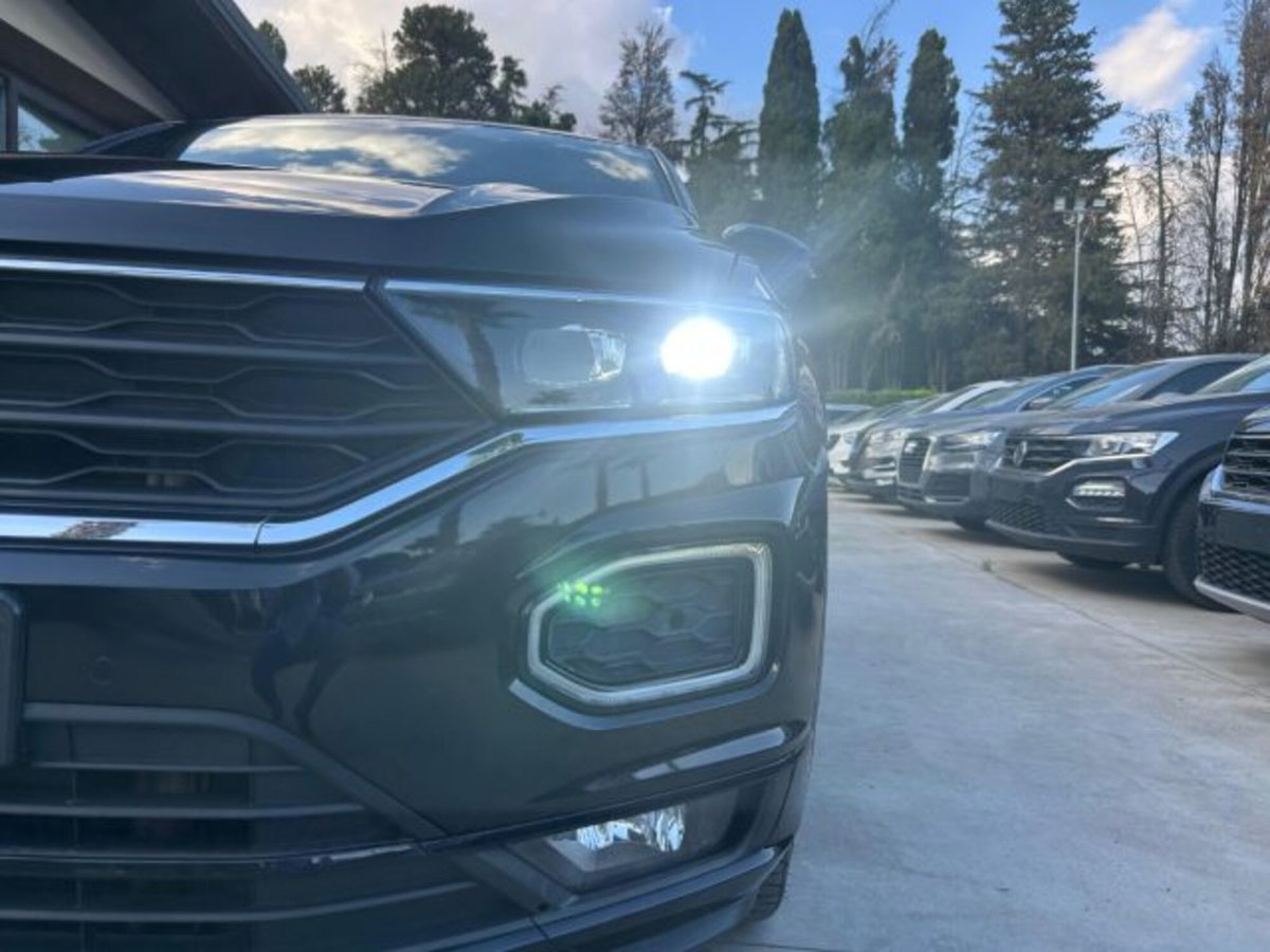 Volkswagen T-Roc 2.0 tdi R-Line 4motion 150cv dsg (2)