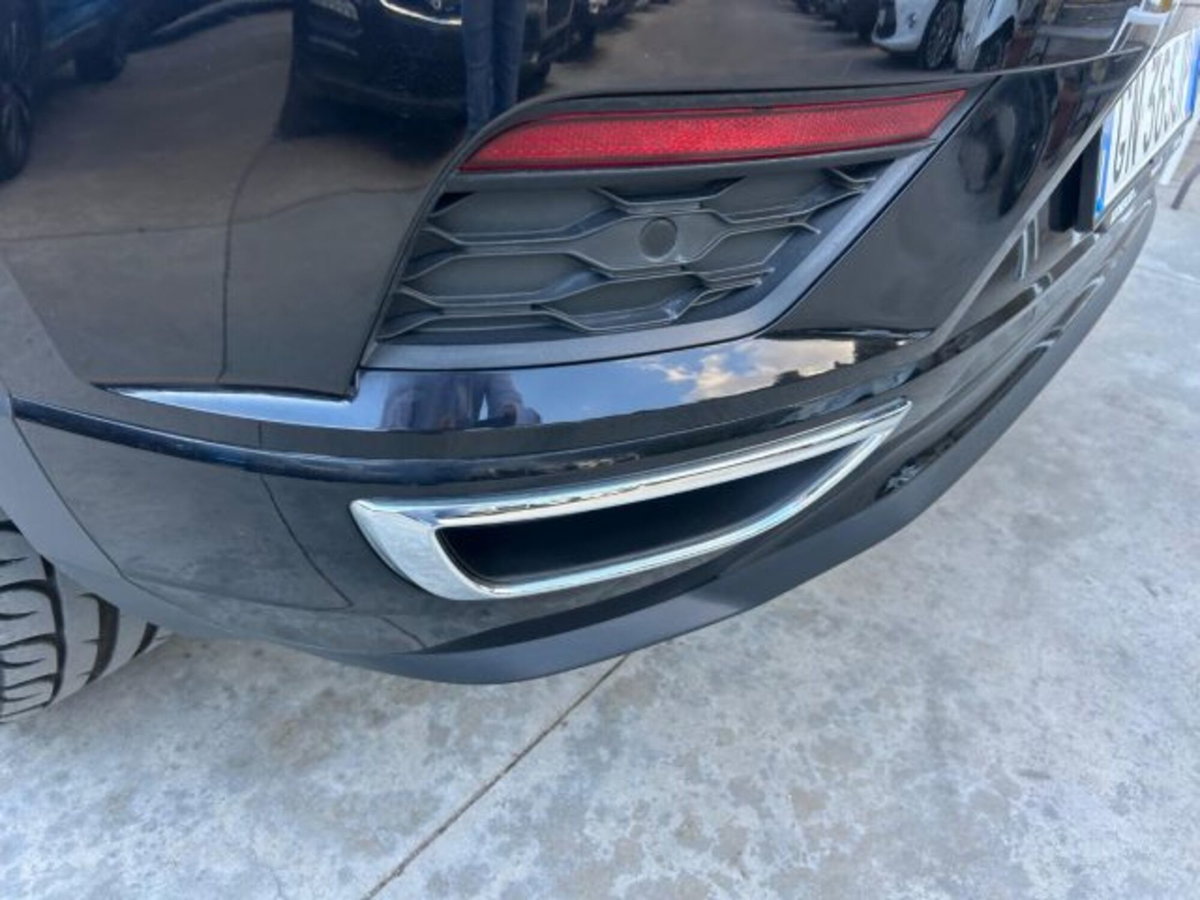 Volkswagen T-Roc 2.0 tdi R-Line 4motion 150cv dsg (20)
