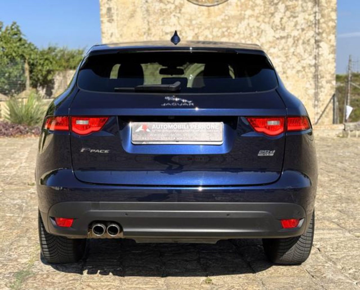 Jaguar F-Pace 2.0 D 180 CV AWD Prestige (13)