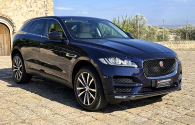 Jaguar F-Pace 2.0 D 180 CV AWD Prestige (15)