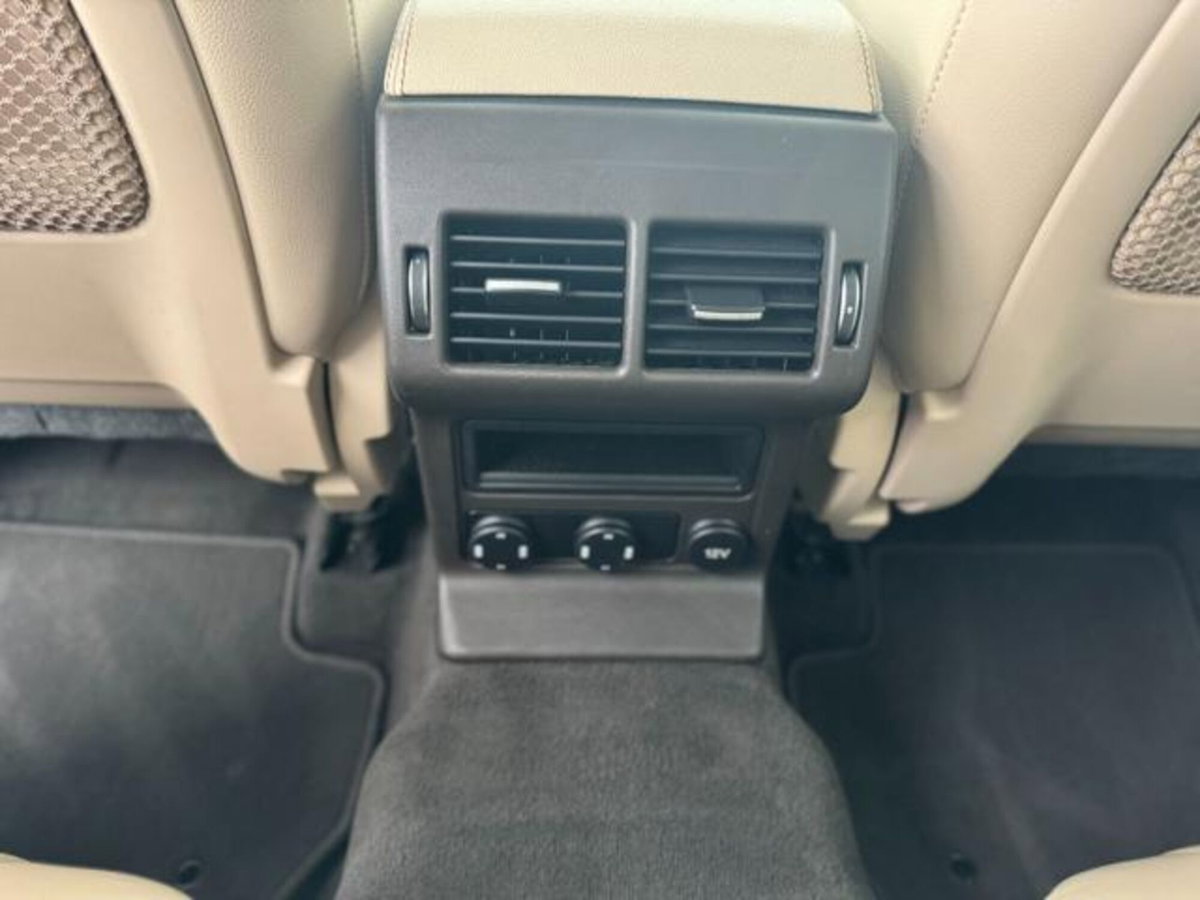 Jaguar F-Pace 2.0 D 180 CV AWD Prestige (20)