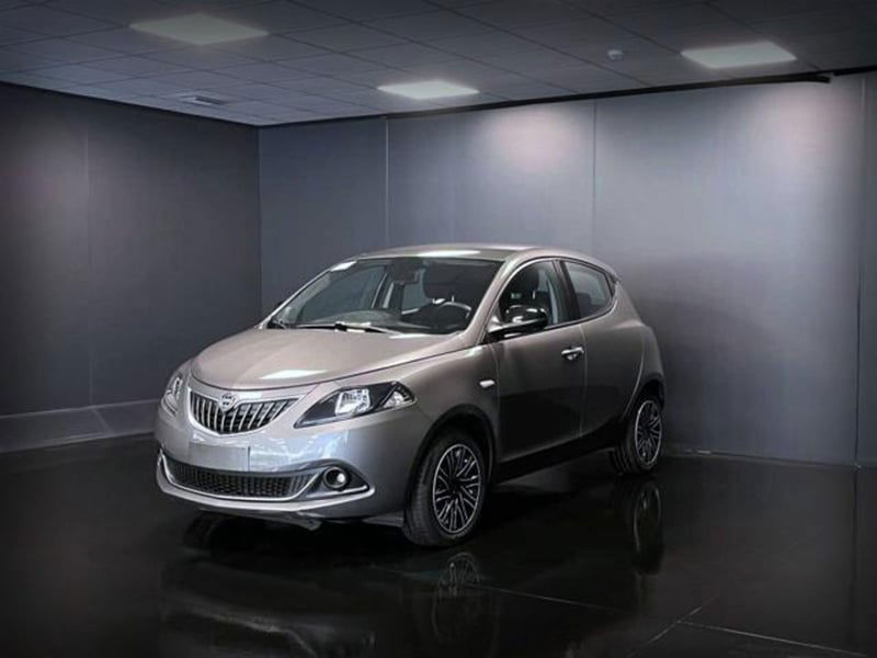Lancia Ypsilon 1.0 FireFly 5 porte S&S Hybrid Gold Plus