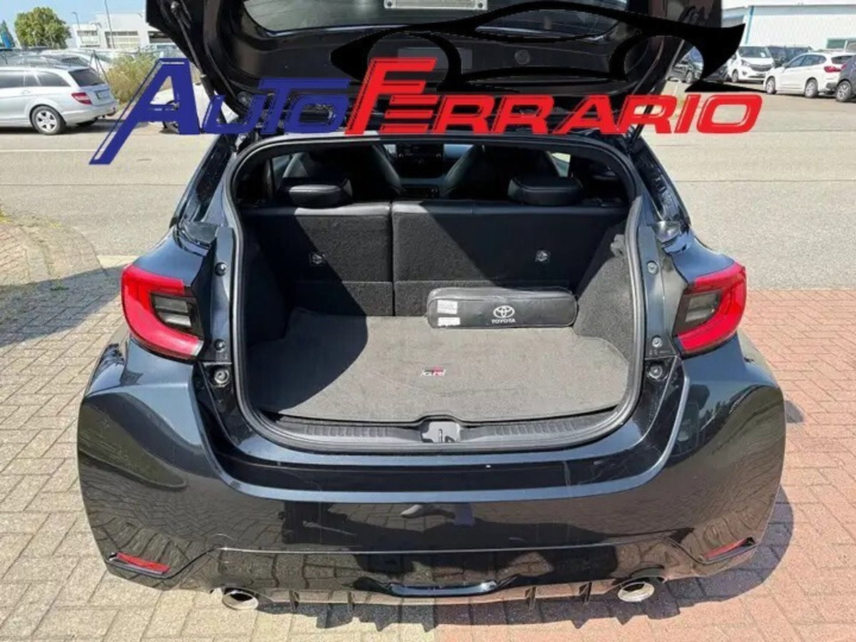 Toyota GR Yaris 1.6 Turbo 3 porte GR Yaris Circuit (4)