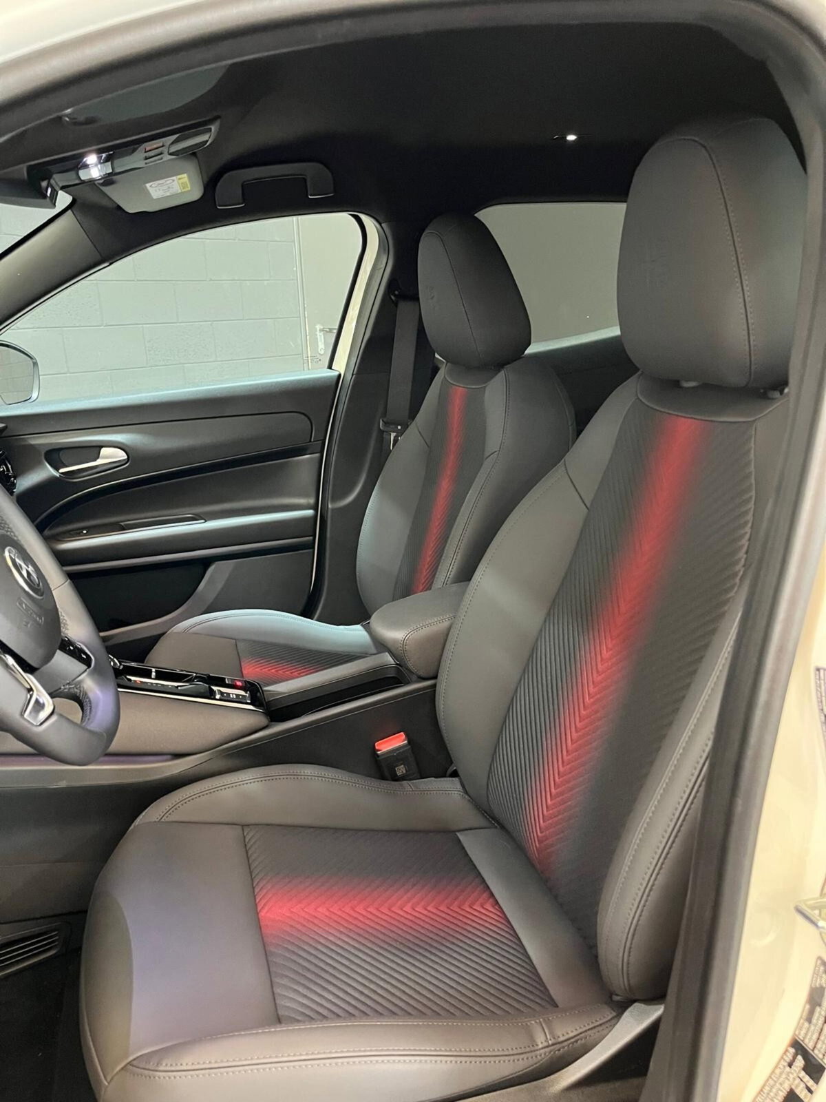 Alfa Romeo Junior 1.2 ibrida Speciale 145cv edct6 (16)