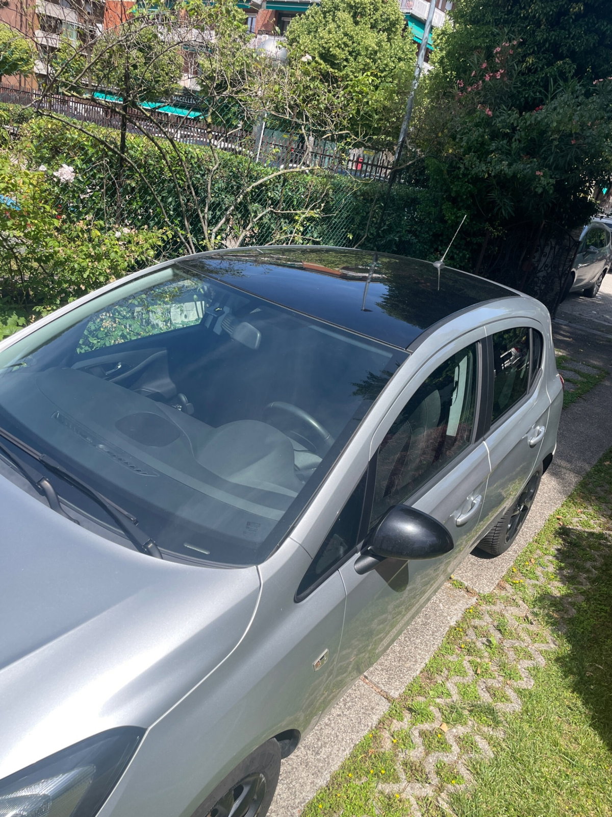 Opel Corsa 1.4 90CV GPL Tech 5 porte Black Edition (8)