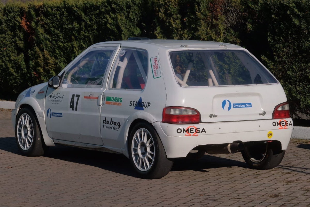 Citroen Saxo 1.6i 16V cat 3 porte VTS (2)