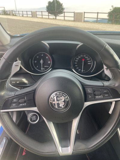 Alfa Romeo Giulia 2.2 Turbodiesel 210 CV AT8 AWD Q4 Veloce (16)