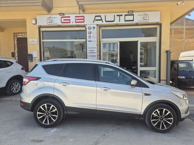 Ford Kuga 1.5 TDCI 120 CV S&S 2WD Powershift Titanium usata