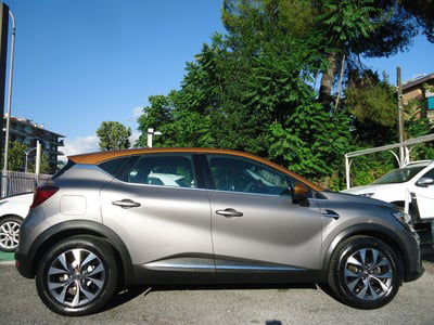 Renault Captur TCe 130 CV EDC FAP Business usata