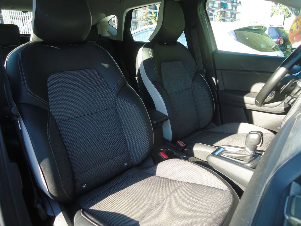 Renault Captur TCe 130 CV EDC FAP Business (5)