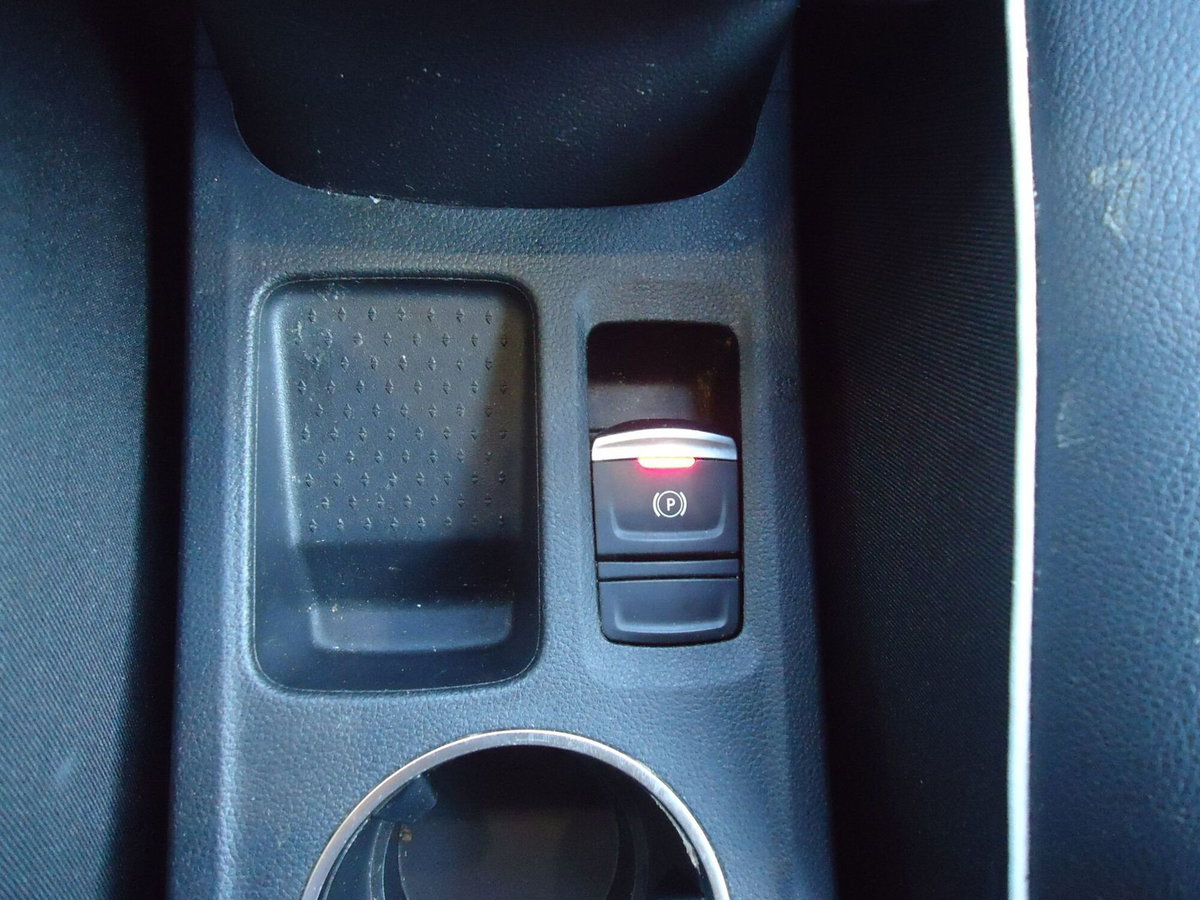 Renault Captur TCe 130 CV EDC FAP Business (9)