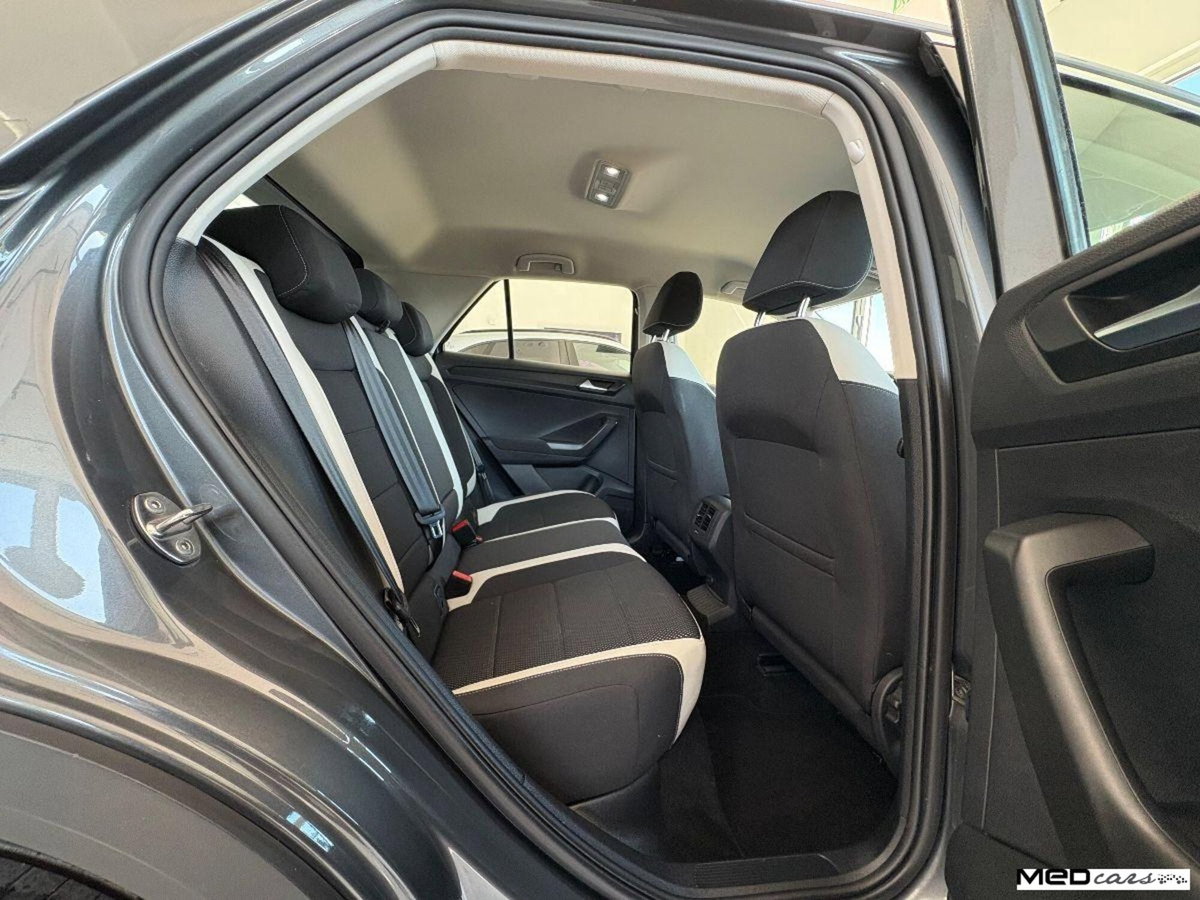 Volkswagen T-Roc 1.0 tsi Style 115cv (11)