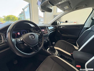 Volkswagen T-Roc 1.0 tsi Style 115cv (13)