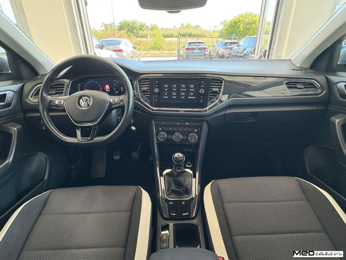 Volkswagen T-Roc 1.0 tsi Style 115cv (15)