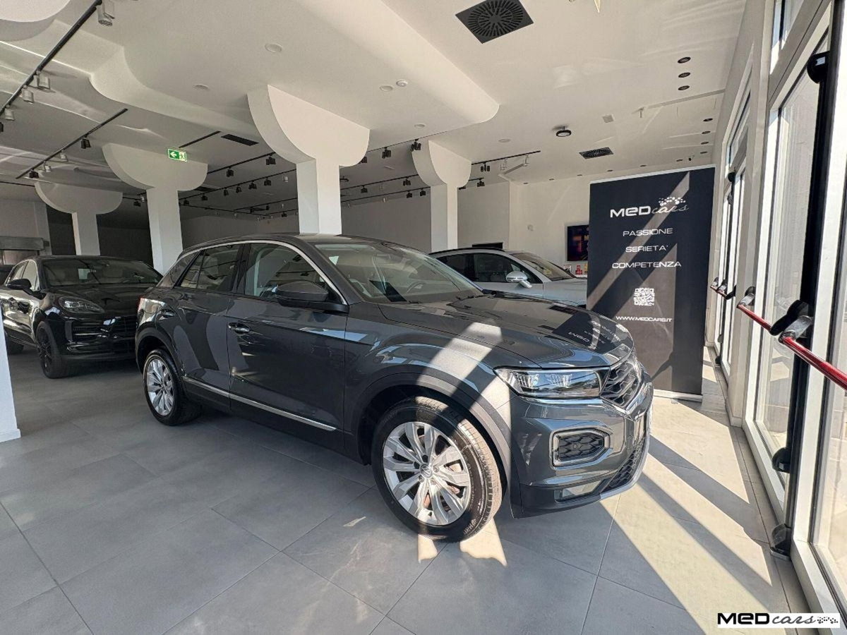 Volkswagen T-Roc 1.0 tsi Style 115cv (2)