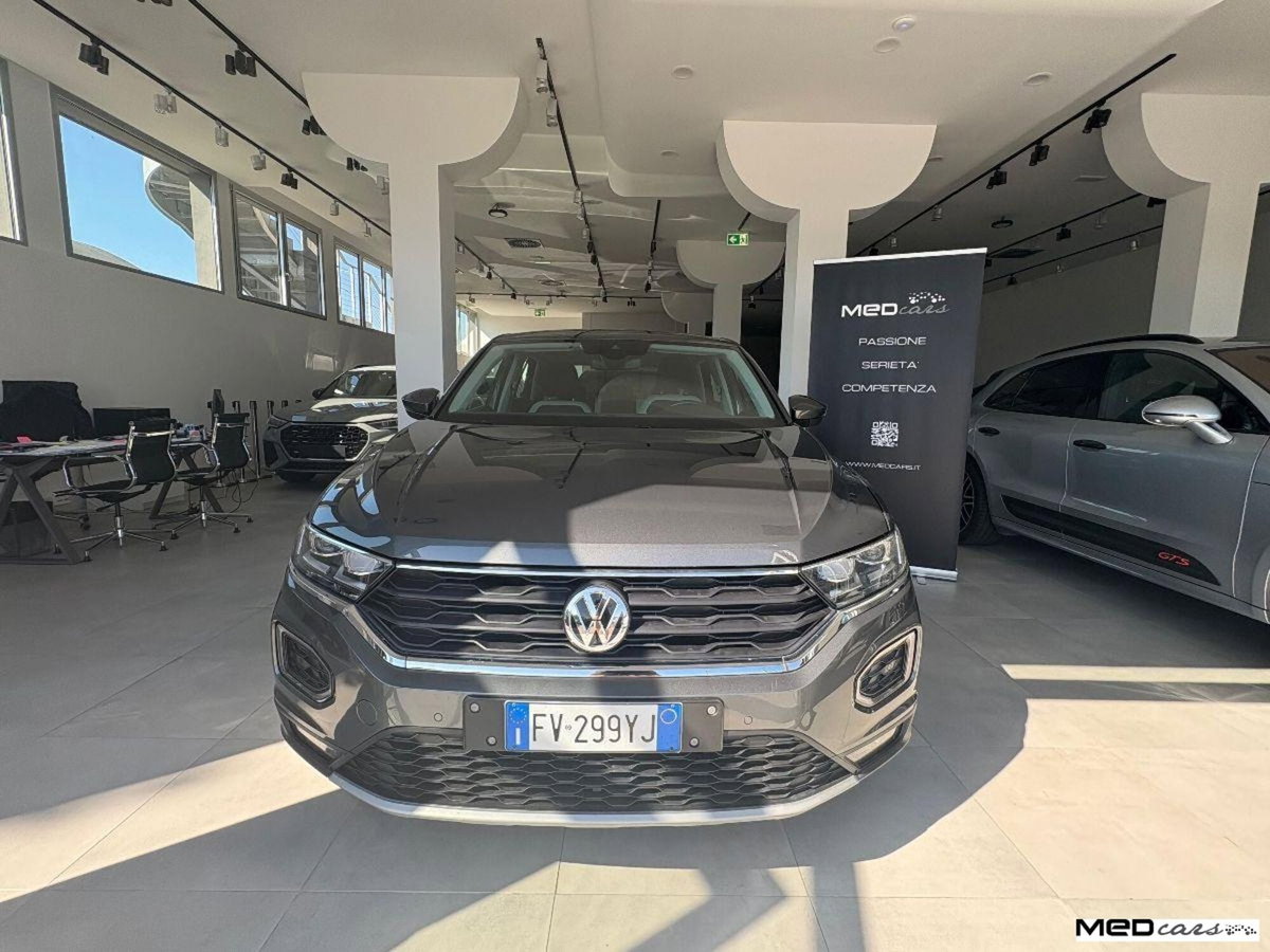 Volkswagen T-Roc 1.0 tsi Style 115cv (4)