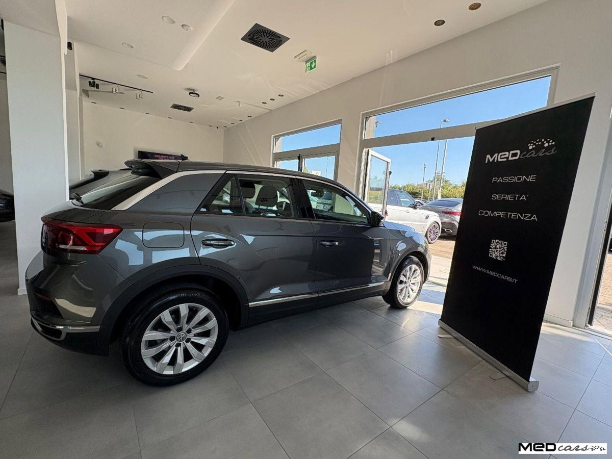 Volkswagen T-Roc 1.0 tsi Style 115cv (7)