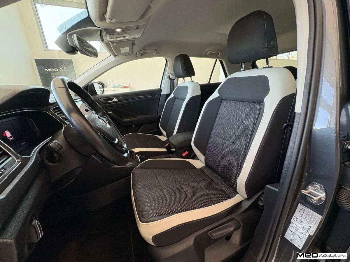 Volkswagen T-Roc 1.0 tsi Style 115cv (9)