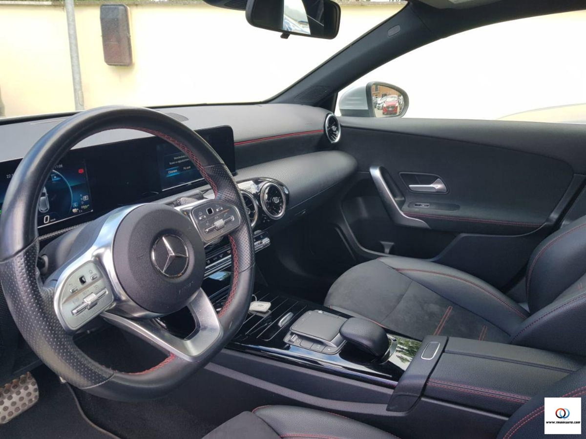Mercedes-Benz Classe A 250 e Automatic EQ-Power Premium (13)