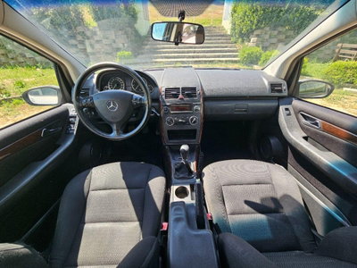 Mercedes-Benz Classe A 150 Avantgarde (10)