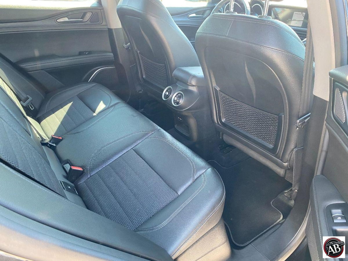 Alfa Romeo Stelvio Stelvio 2.2 Turbodiesel 180 CV AT8 RWD Business (19)