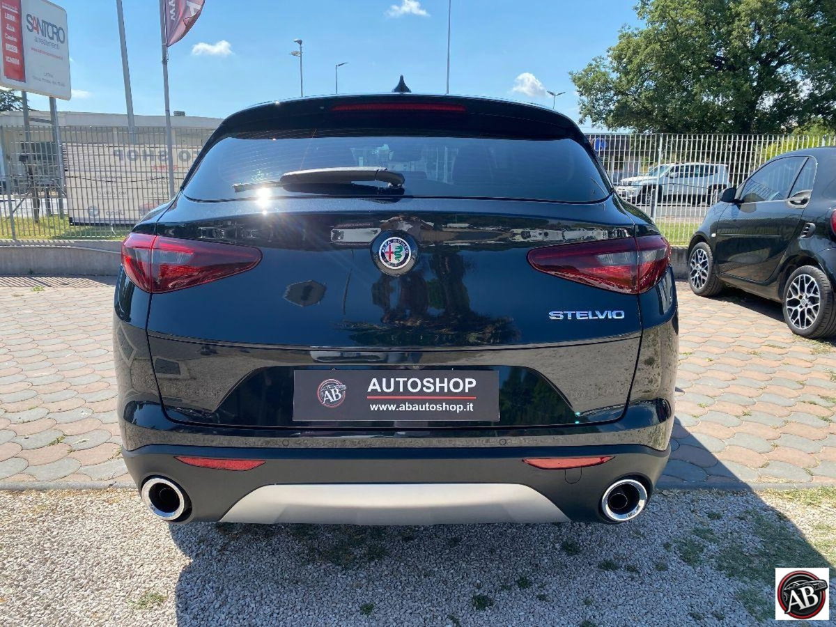 Alfa Romeo Stelvio Stelvio 2.2 Turbodiesel 180 CV AT8 RWD Business (8)