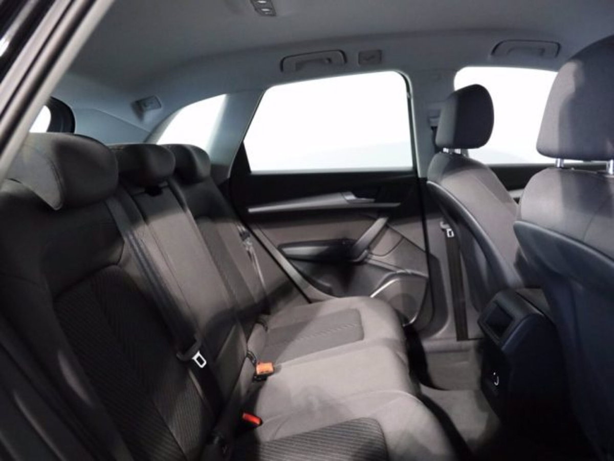 Audi Q5 2.0 TDI 190 CV quattro S tronic Business Design (9)