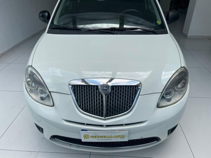 Lancia Ypsilon 1.3 MJT 75 CV Diva