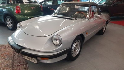 Alfa Romeo Spider 1.6 (2)