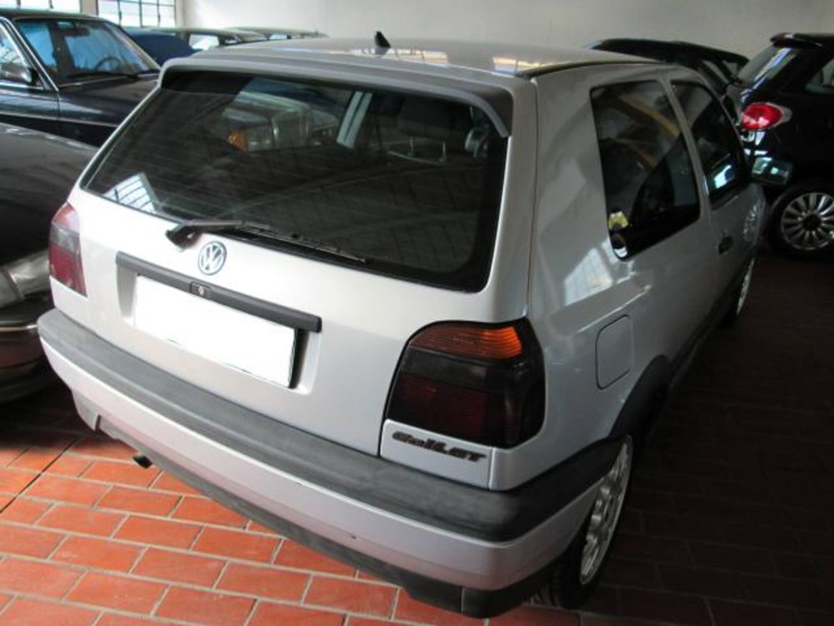 Volkswagen Golf 1.6 cat 3 porte (2)