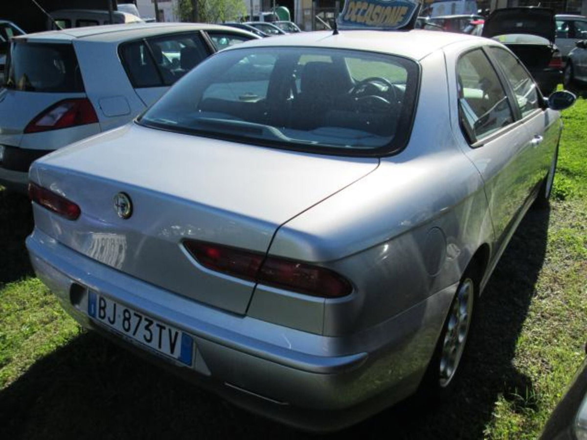 Alfa Romeo 156 1.8i 16V Twin Spark cat (2)