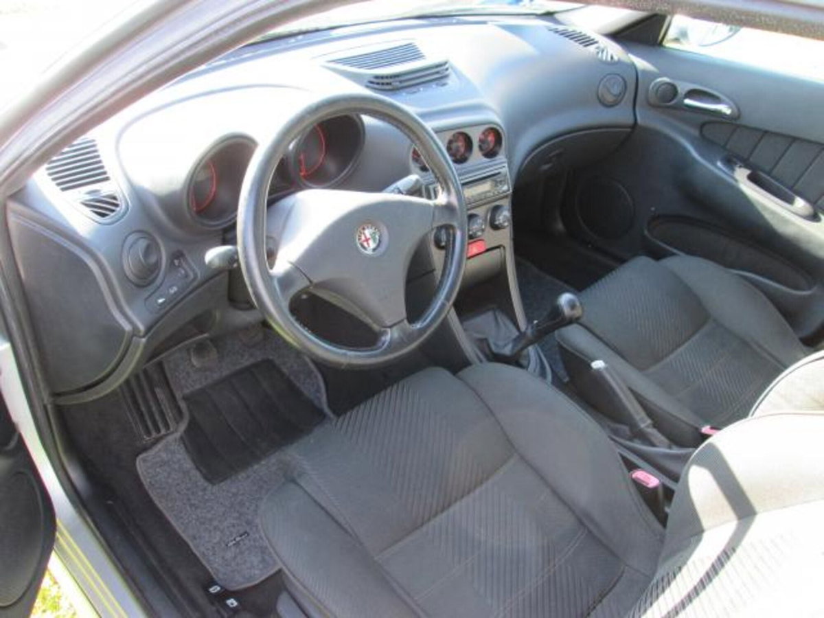 Alfa Romeo 156 1.8i 16V Twin Spark cat (3)