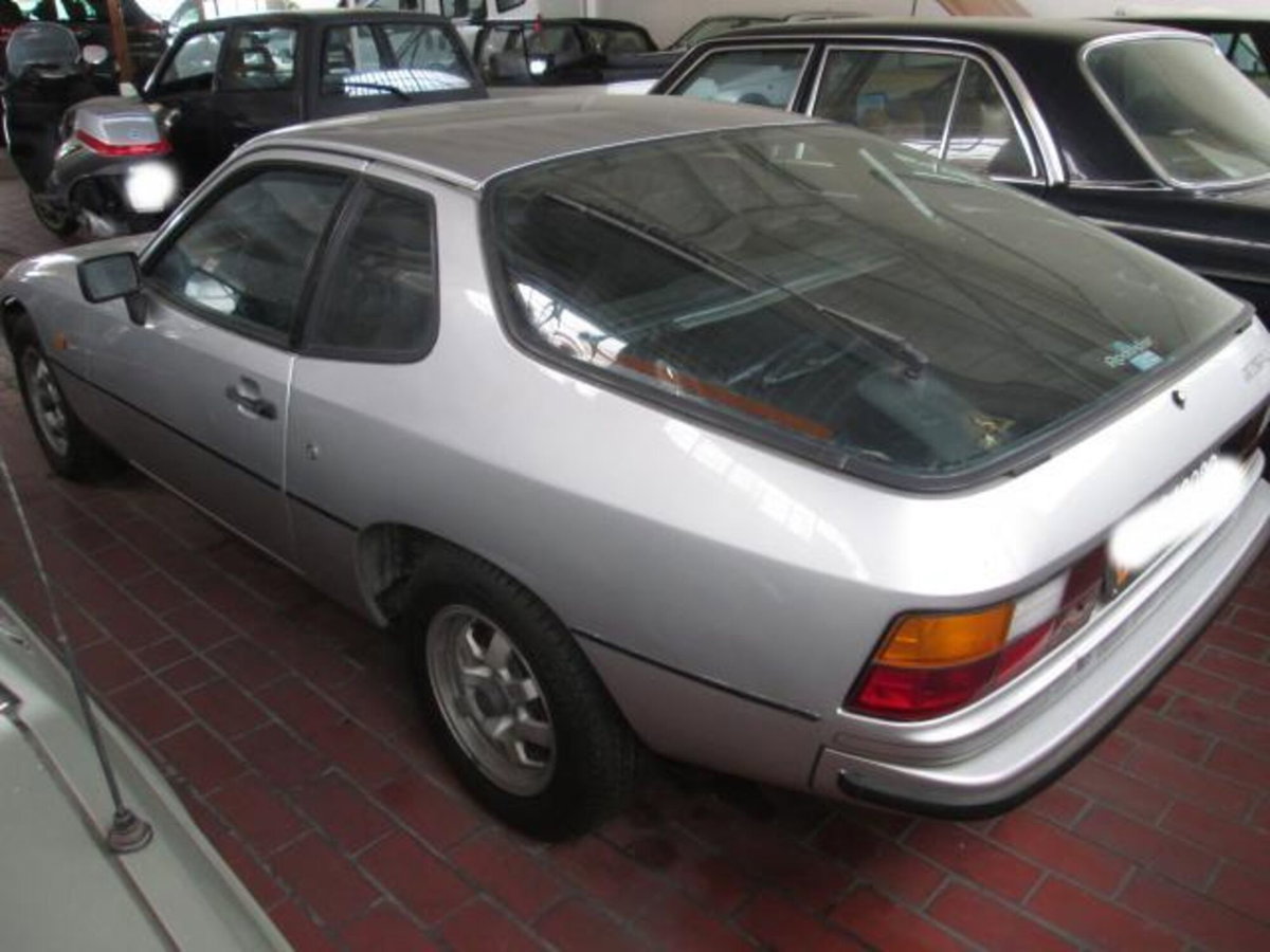 Porsche 924 Coupé 2.0 Turbo (2)