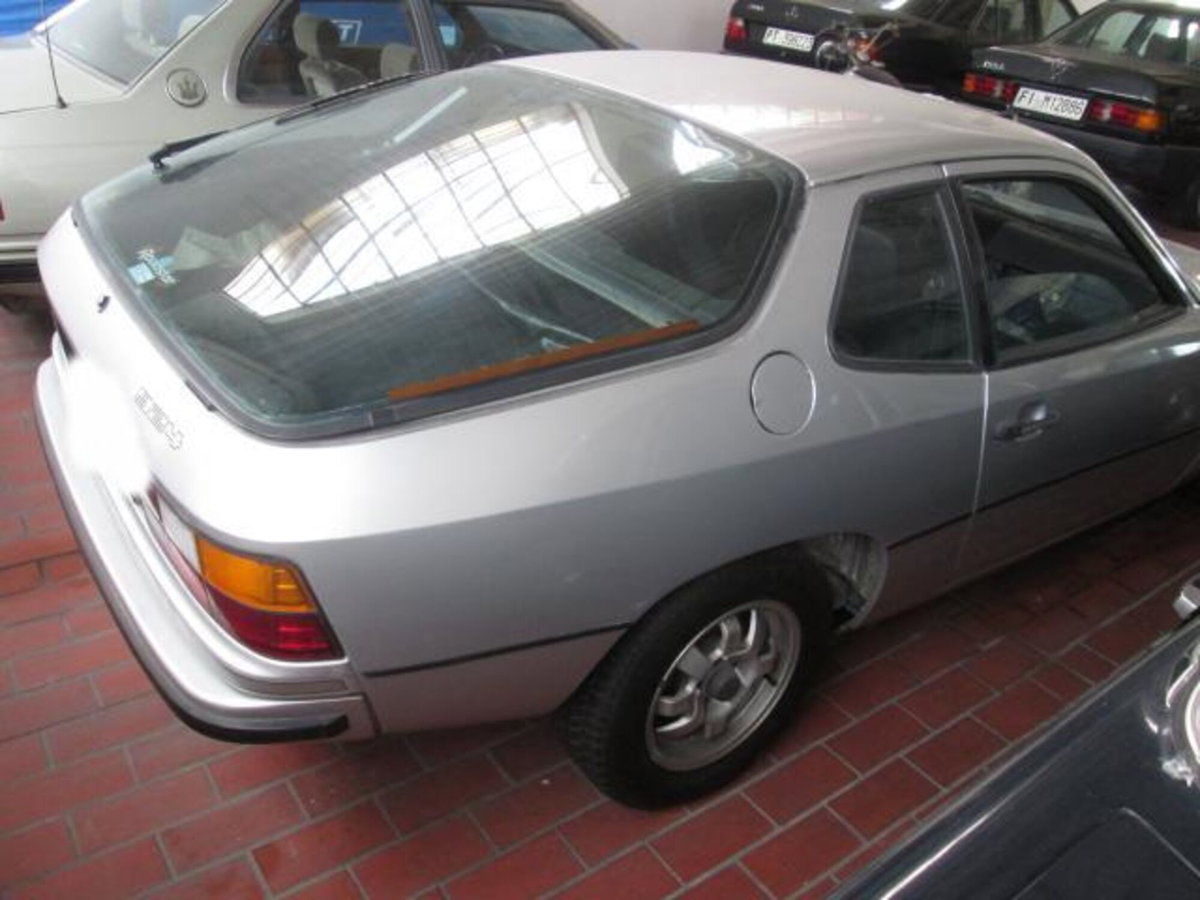 Porsche 924 Coupé 2.0 Turbo (3)